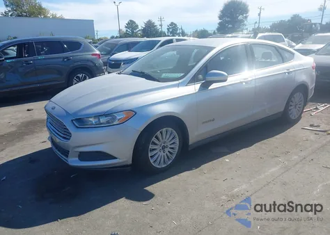 2015 Ford Fusion Hybrid S from USA, damaged, VIN 3FA6P0UU5FR116442